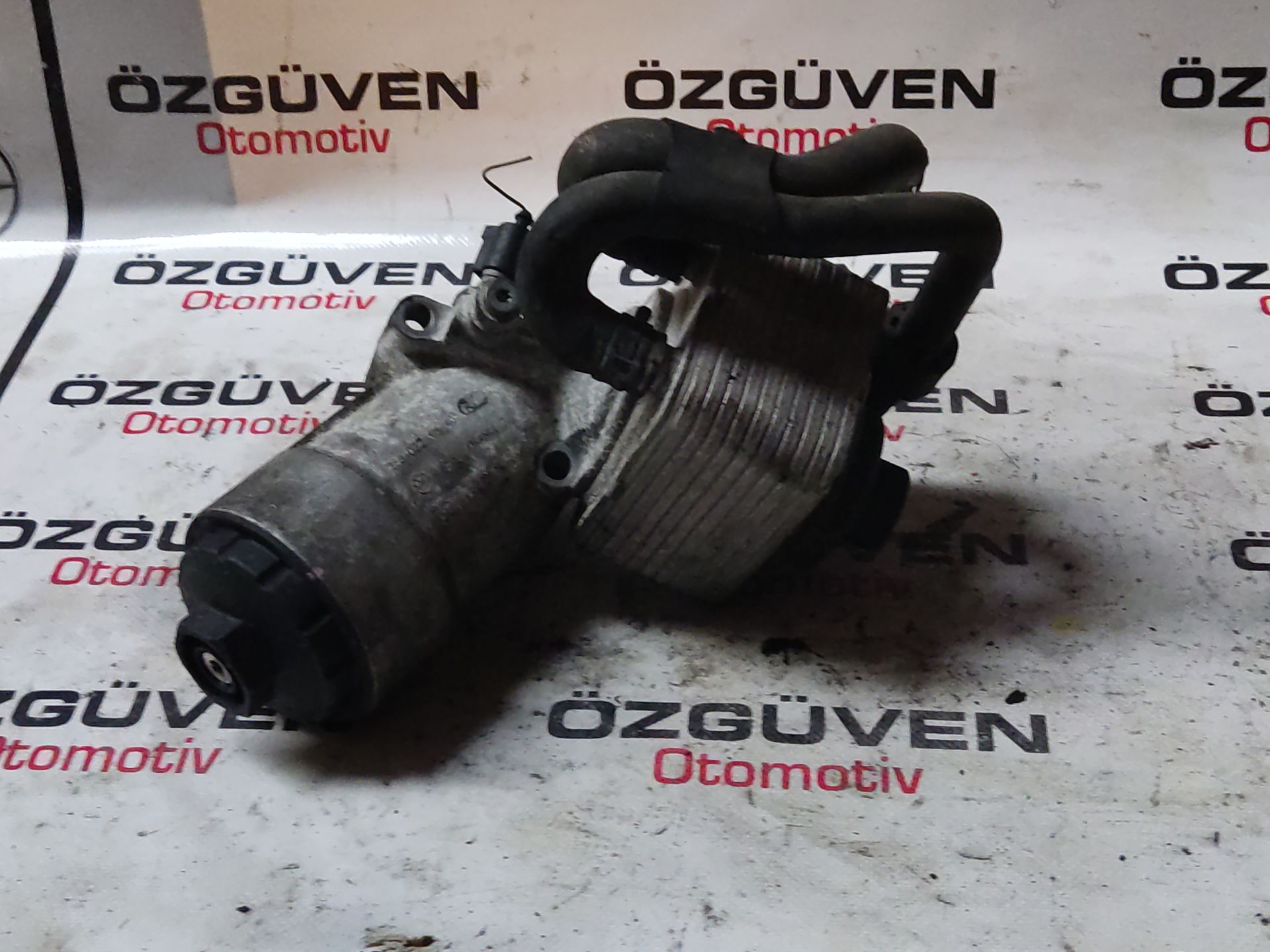 Porsche Cayenne 3.2 Yağ filtre gövdesi