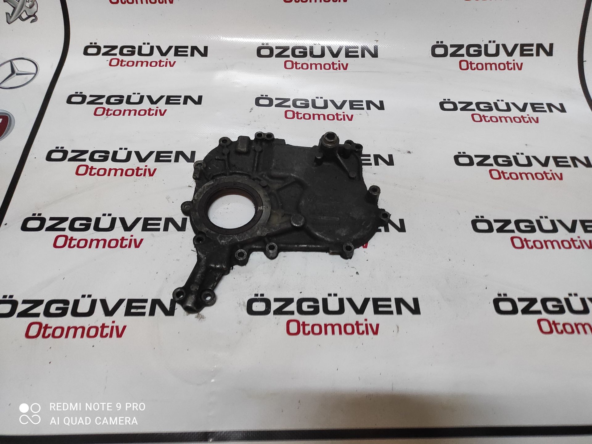 Audi A6 3.0 Tdi Ön Krank Keçe Kapağı