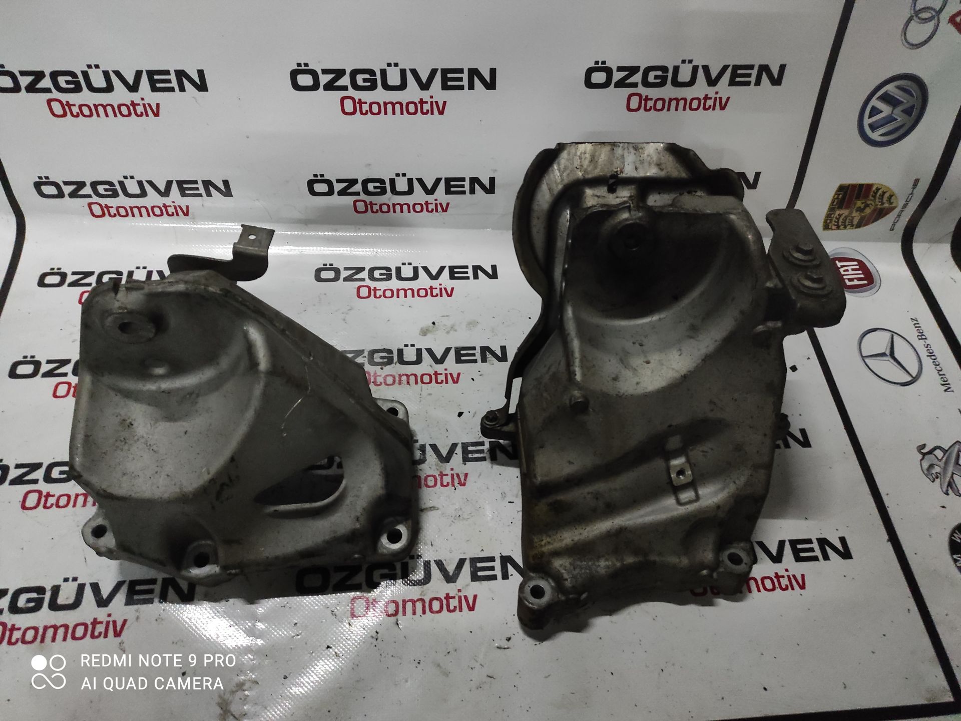 Mercedes C200 Motor Kulak Braketi