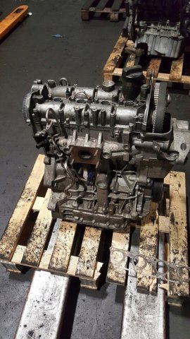 Volkswagen Passat 1.4 Tsi Cxs Çıkma Motor