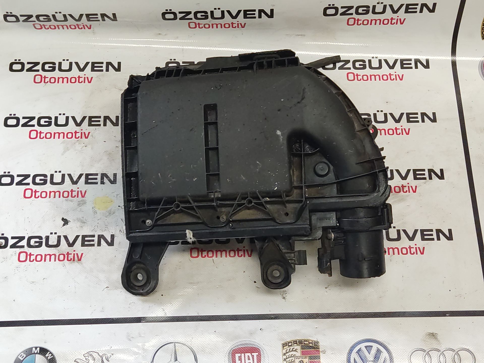 Citroen Berlingo 1.6 Euro 5 Hava Filtre Kazanı