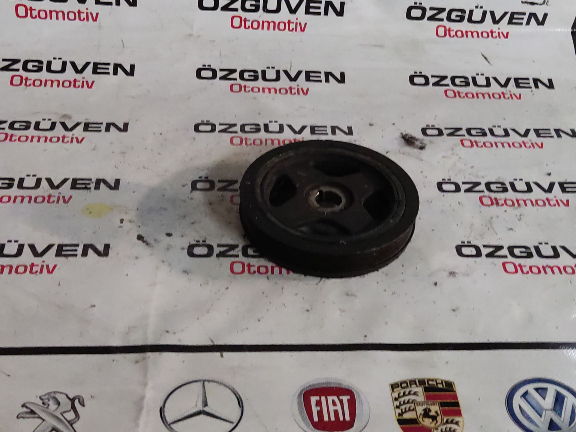 Toyota Corolla 1.4 Dizel Egzantrik kasnağı