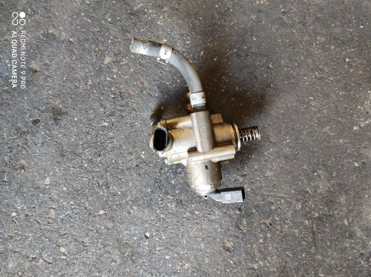 Volkswagen Passat 2.0 Tfsi Benzin Basınç Pompası